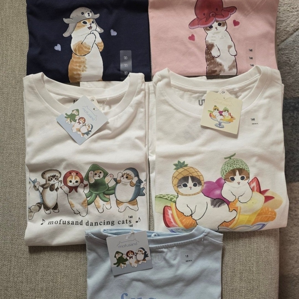NWT Uniqlo Mofusand Cat Cotton T-Shirt bundle Women Size 13/160 fit women medium